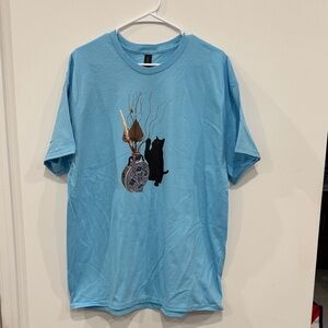 Gildan Light Blue Short Sleeve Tee with Cat and Vase Design Hand made!